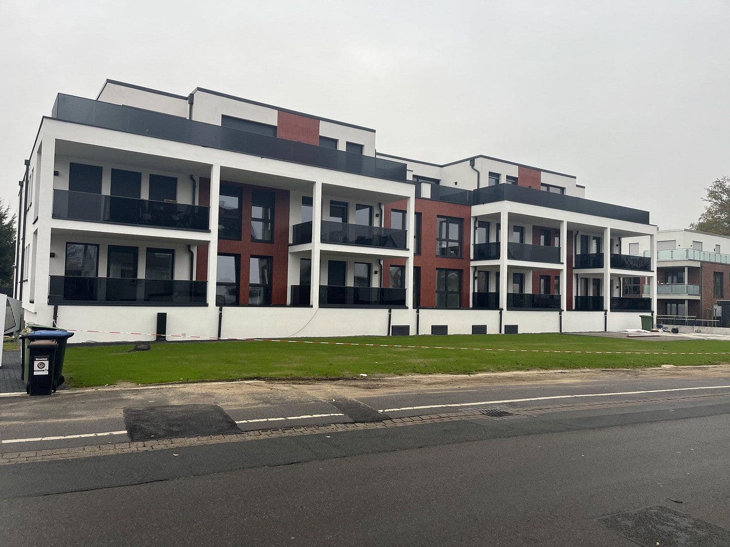 Pronájem bytu 3+1 85 m², Isernhagen, Dolní Sasko Pronájem bytu 3+1 85 m², Isernhagen, Dolní Sasko