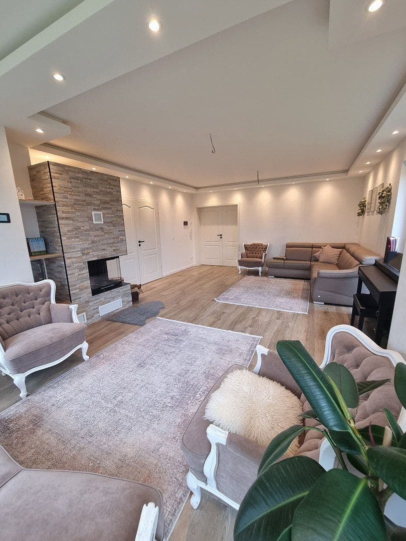 Prodej domu 162 m², pozemek 608 m², Tostedt, Dolní Sasko Prodej domu 162 m², pozemek 608 m², Tostedt, Dolní Sasko