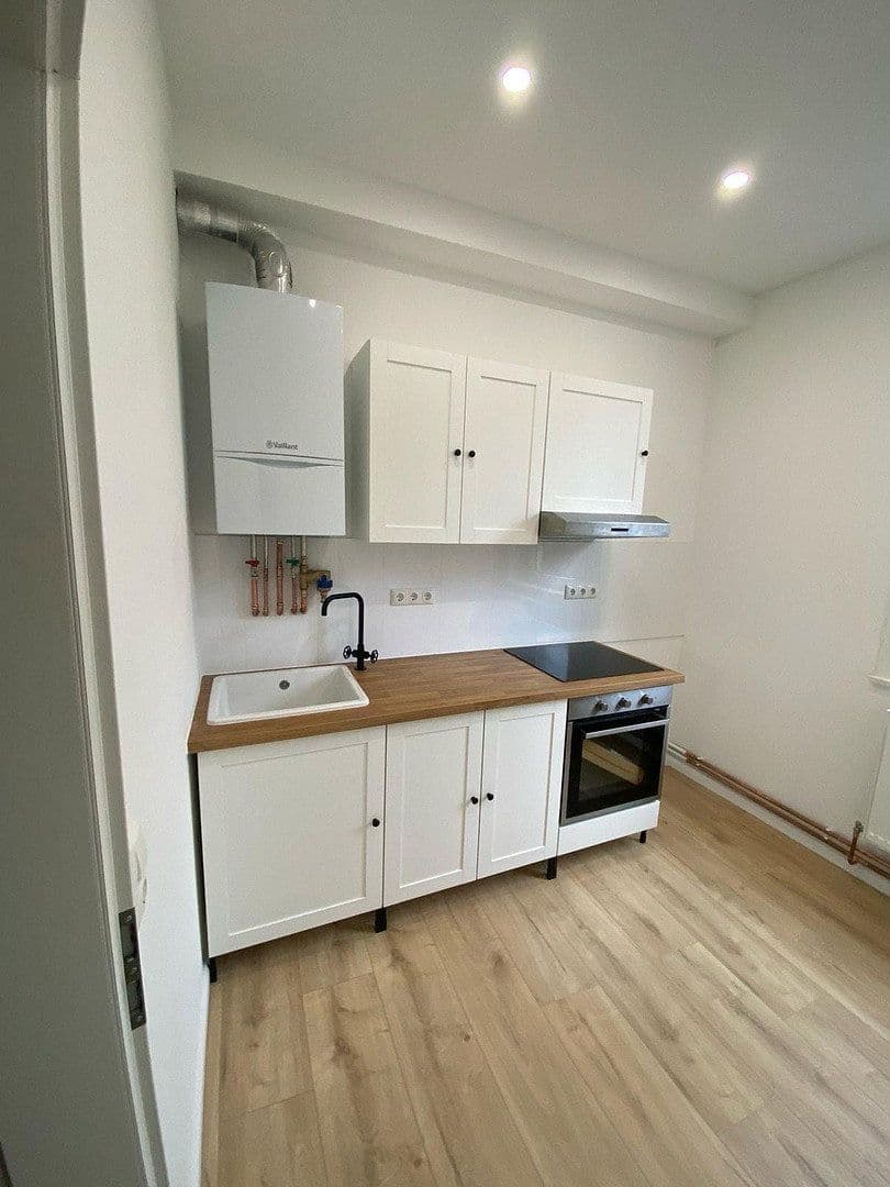 Pronájem bytu 4+1 72 m², Lübeck, Šlesvicko-Holštýnsko Pronájem bytu 4+1 72 m², Lübeck, Šlesvicko-Holštýnsko