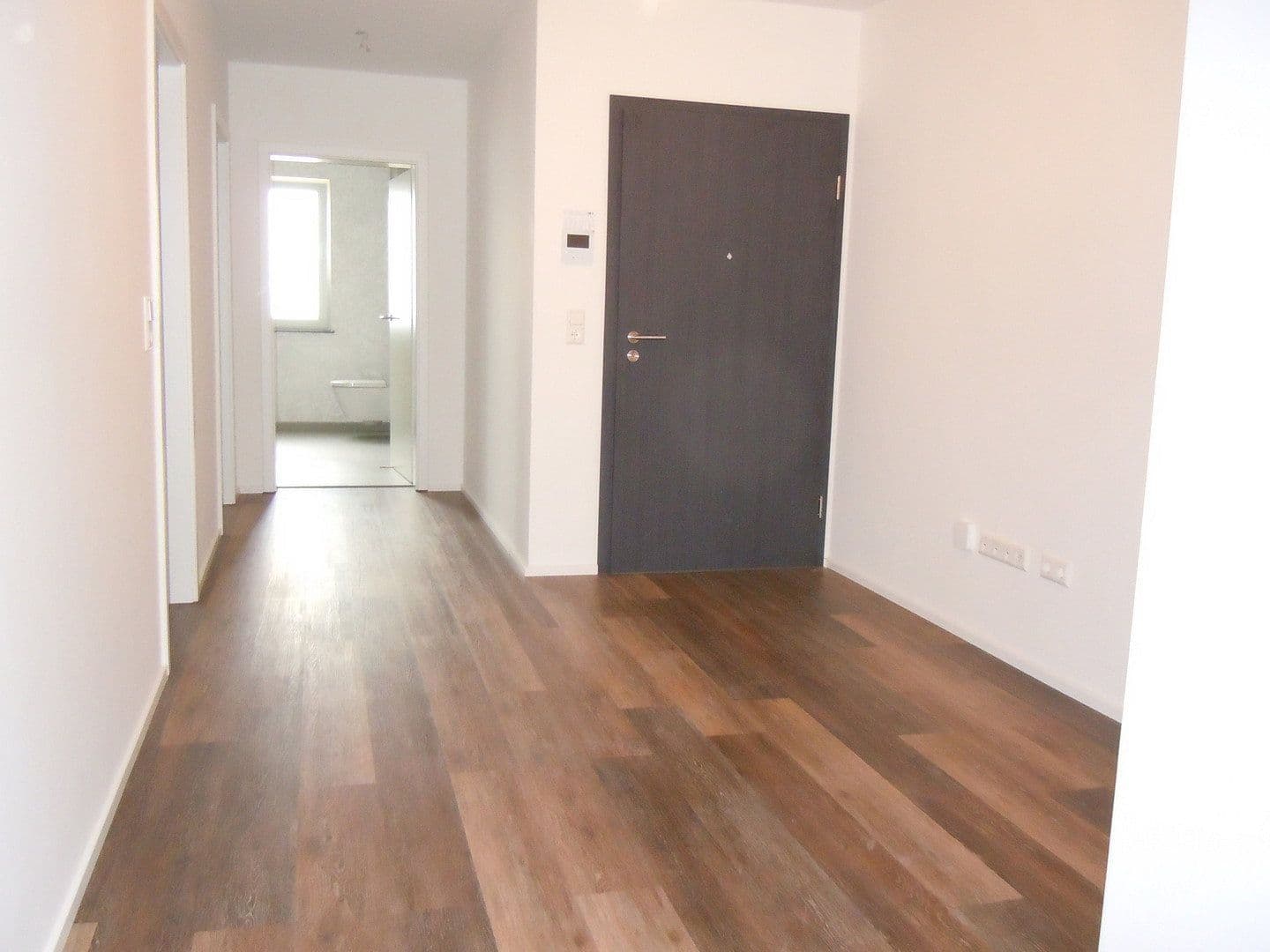 Pronájem bytu 3+1 84 m², Lilienstraße 4, Willstätt, Bádensko-Württembersko Pronájem bytu 3+1 84 m², Lilienstraße 4, Willstätt, Bádensko-Württembersko