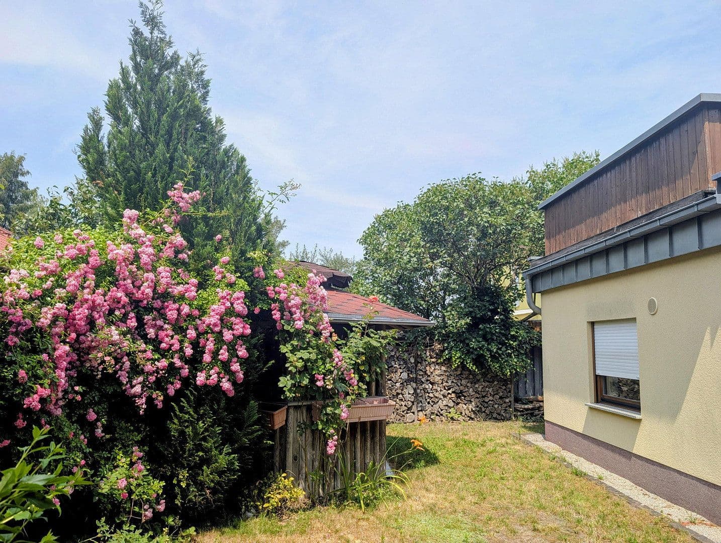 Prodej domu 200 m², pozemek 686 m², Neuenhagen bei Berlin, Braniborsko Prodej domu 200 m², pozemek 686 m², Neuenhagen bei Berlin, Braniborsko