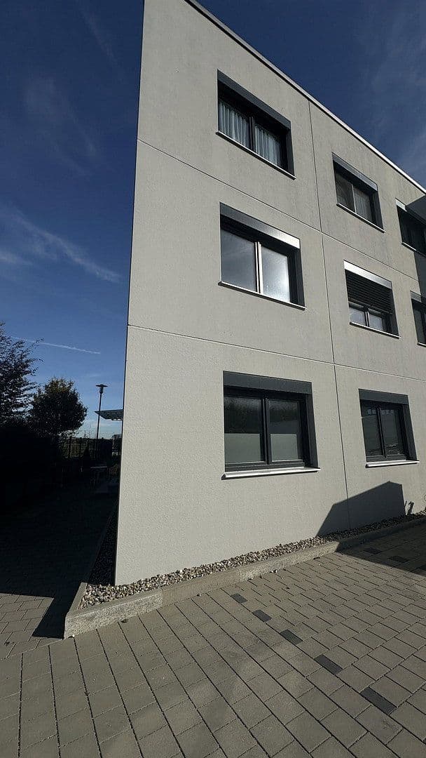 Pronájem kanceláře 35 m², Hermann-Oberth-Straße 23, Putzbrunn, Bavorsko Pronájem kanceláře 35 m², Hermann-Oberth-Straße 23, Putzbrunn, Bavorsko