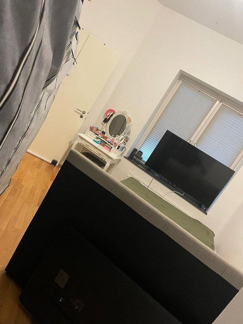 Pronájem bytu 2+1 39 m², Neusser Straße 263, Mönchengladbach, Severní Porýní-Vestfálsko Pronájem bytu 2+1 39 m², Neusser Straße 263, Mönchengladbach, Severní Porýní-Vestfálsko