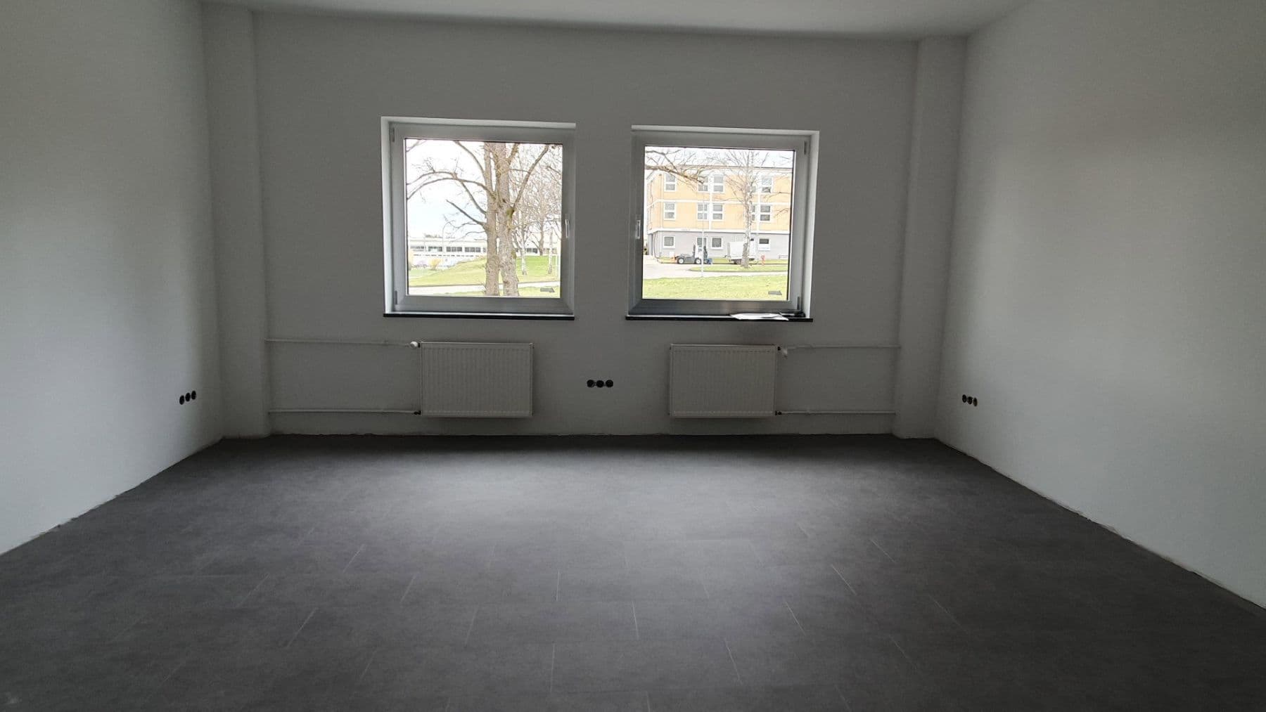 Pronájem kanceláře 2.000 m², Nagold, Bádensko-Württembersko Pronájem kanceláře 2.000 m², Nagold, Bádensko-Württembersko