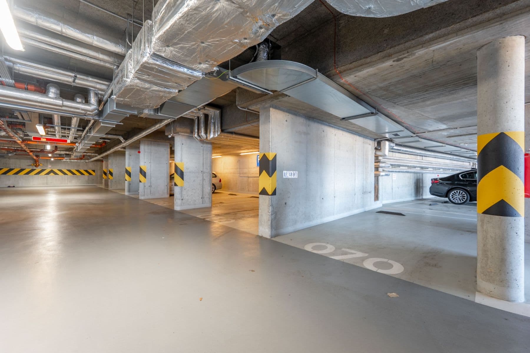 Prodej garáže 15 m², Novovysočanská, Praha, Praha Prodej garáže 15 m², Novovysočanská, Praha, Praha