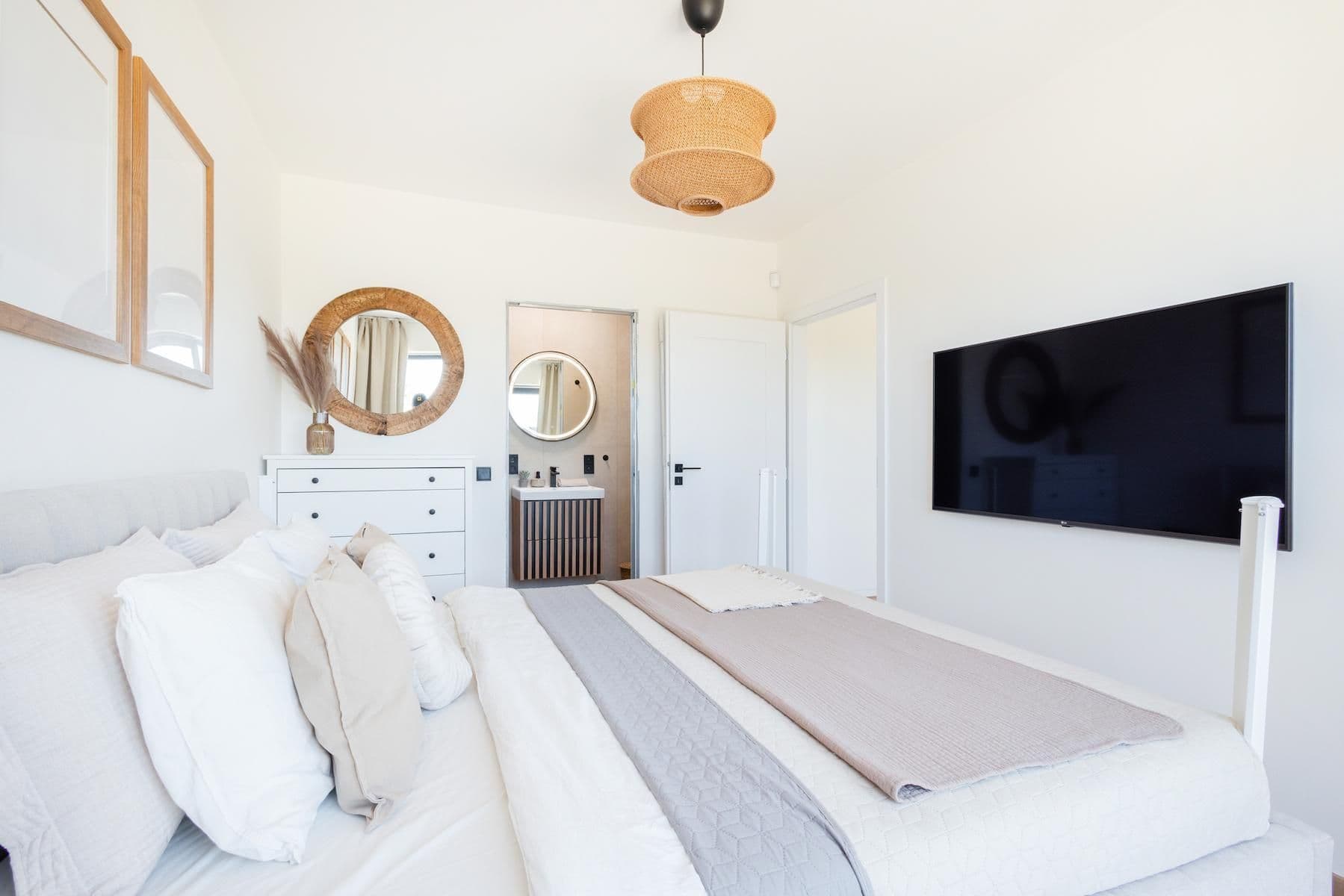 Prodej domu 144 m², pozemek 483 m², Bavoryně, Středočeský kraj Prodej domu 144 m², pozemek 483 m², Bavoryně, Středočeský kraj
