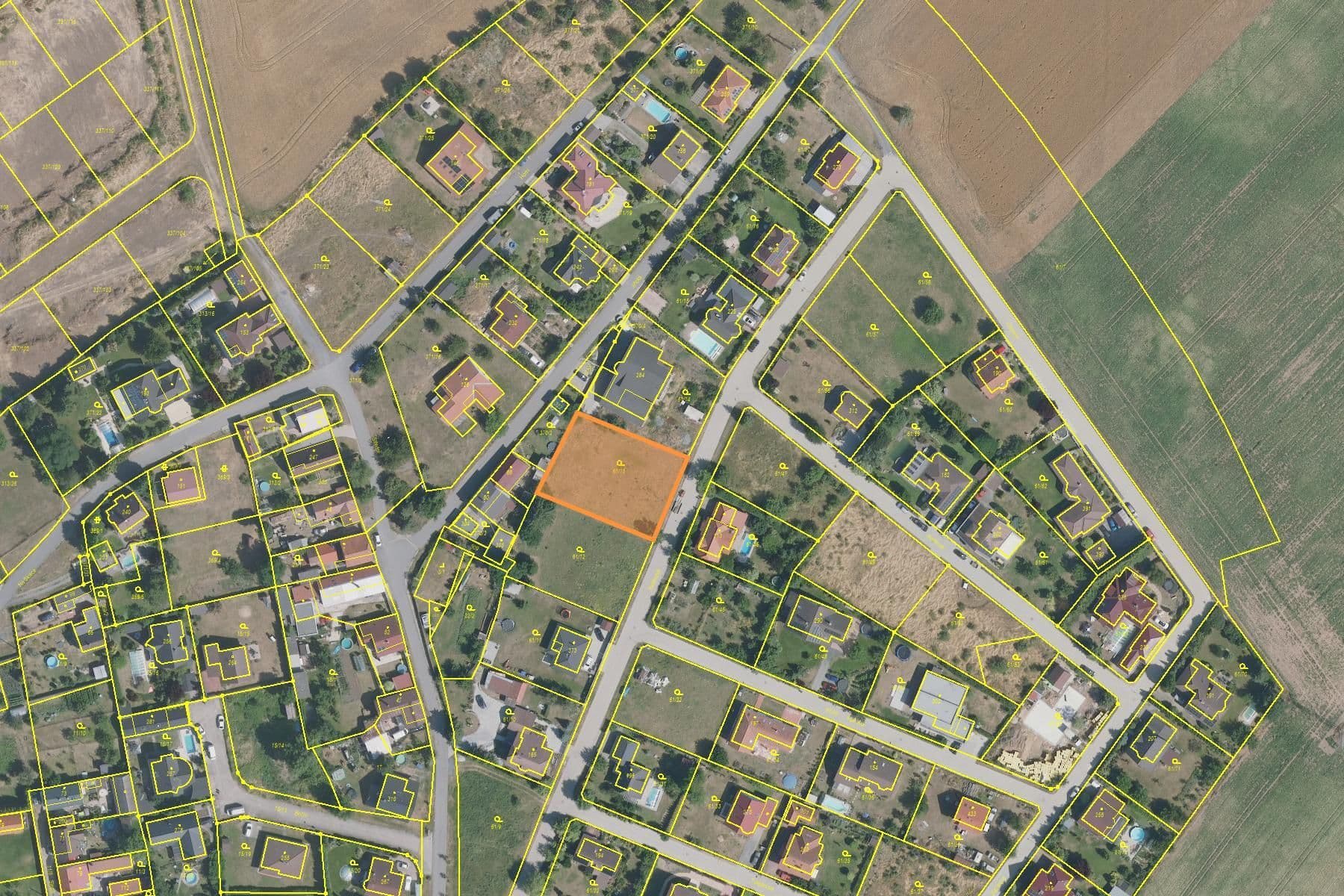 Prodej pozemku 1.240 m², Květinová, Čakovičky, Středočeský kraj Prodej pozemku 1.240 m², Květinová, Čakovičky, Středočeský kraj