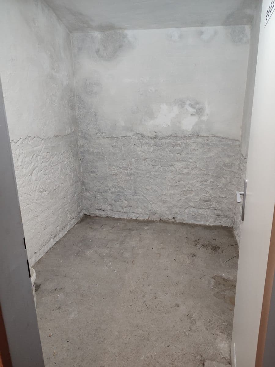 Prodej bytu 2+kk 50 m², Hronovická, Pardubice, Pardubický kraj Prodej bytu 2+kk 50 m², Hronovická, Pardubice, Pardubický kraj