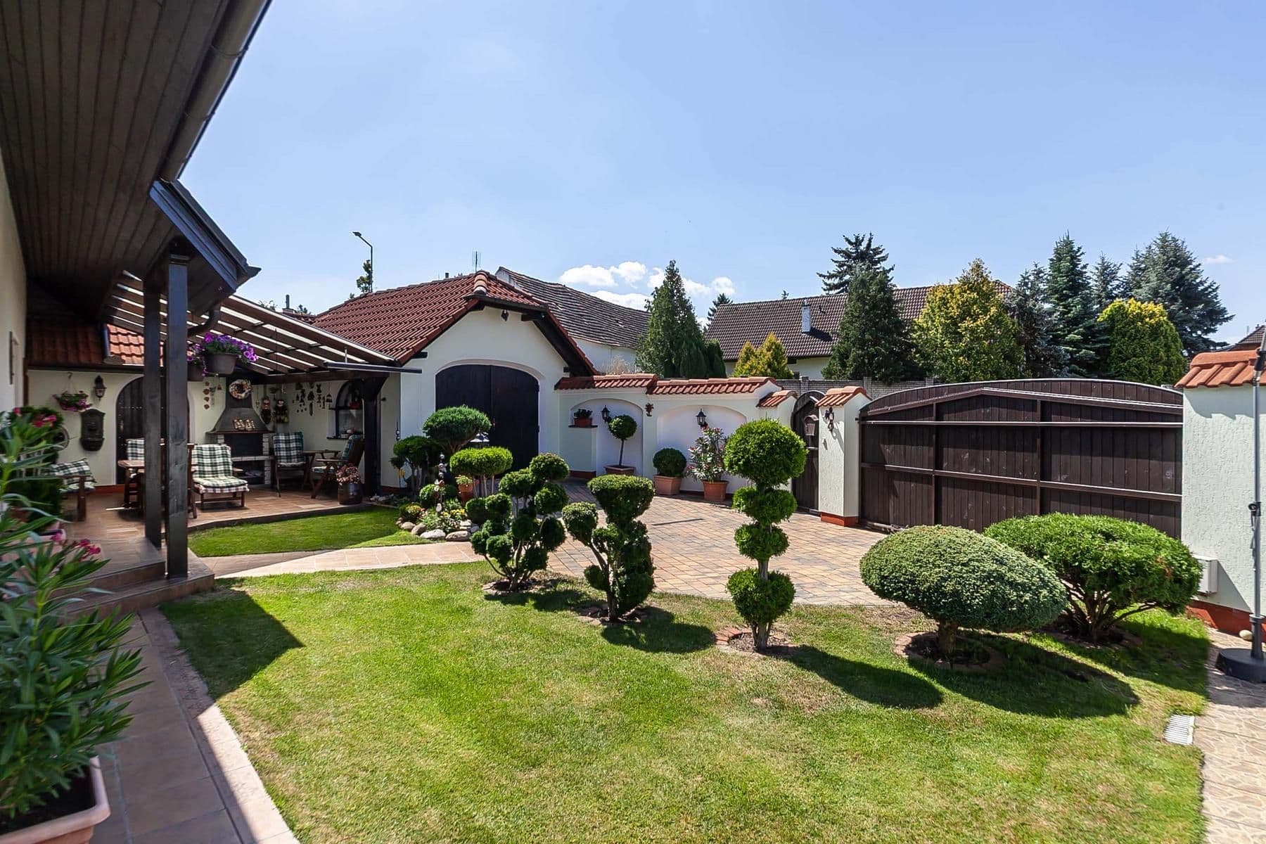 Prodej domu 245 m², pozemek 773 m², Tymákov, Plzeňský kraj Prodej domu 245 m², pozemek 773 m², Tymákov, Plzeňský kraj