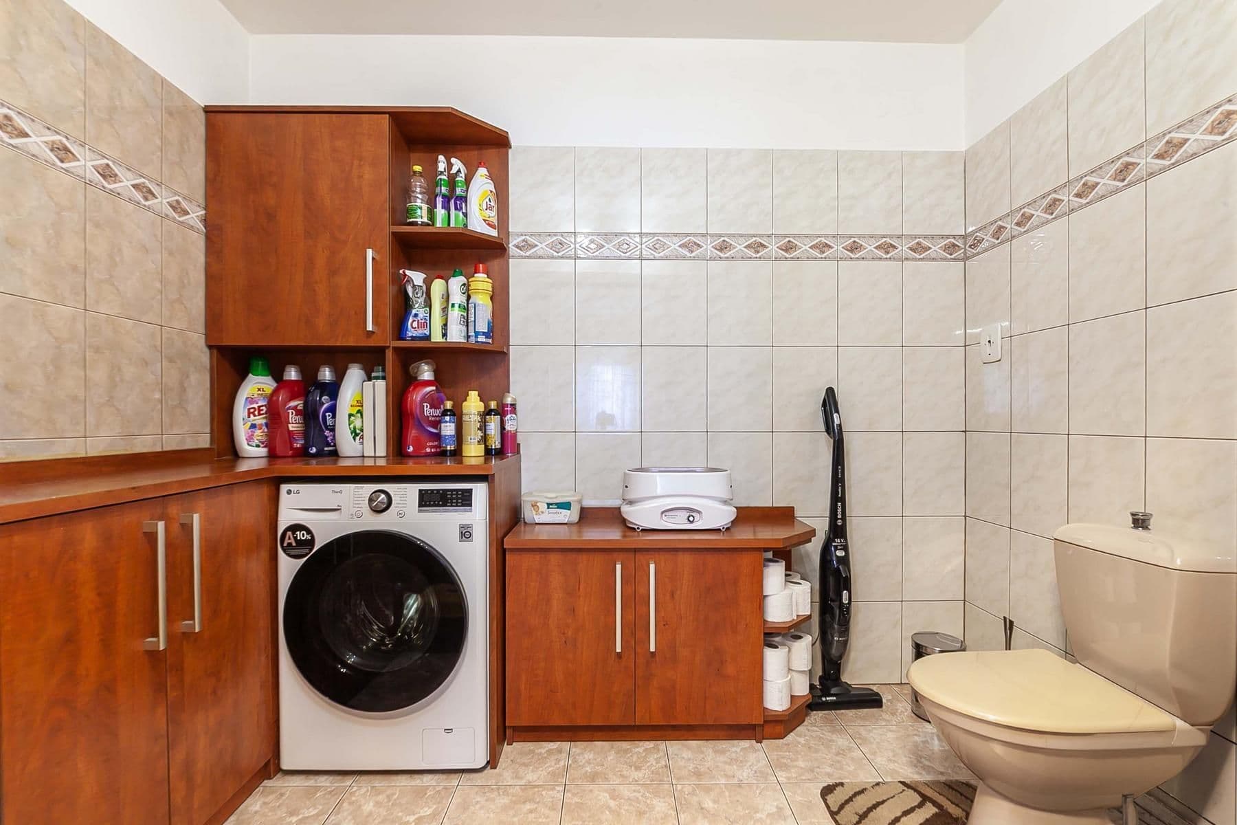 Prodej domu 245 m², pozemek 773 m², Tymákov, Plzeňský kraj Prodej domu 245 m², pozemek 773 m², Tymákov, Plzeňský kraj