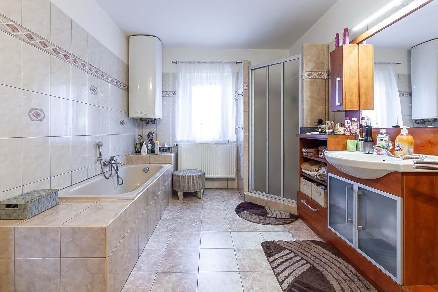 Prodej domu 245 m², pozemek 773 m², Tymákov, Plzeňský kraj Prodej domu 245 m², pozemek 773 m², Tymákov, Plzeňský kraj