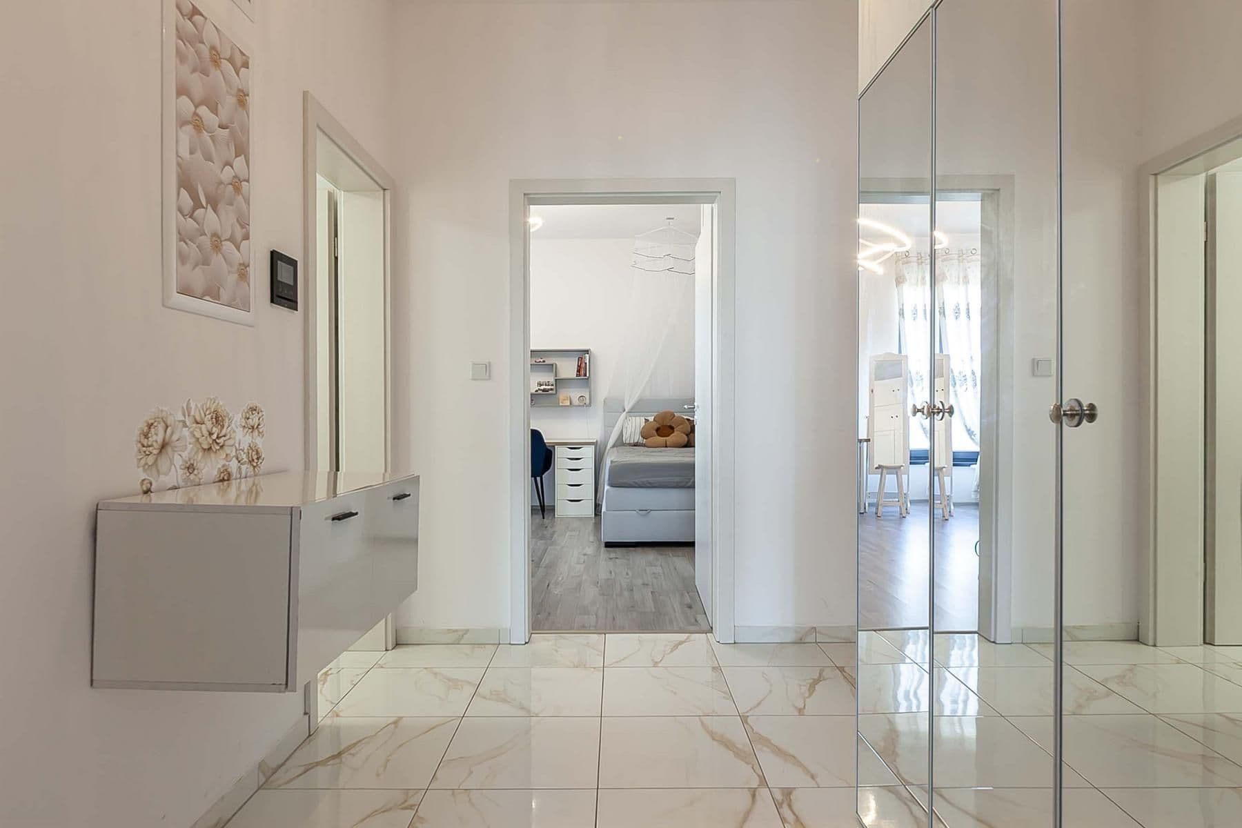Prodej bytu 2+kk 77 m², Plzeň, Plzeňský kraj Prodej bytu 2+kk 77 m², Plzeň, Plzeňský kraj