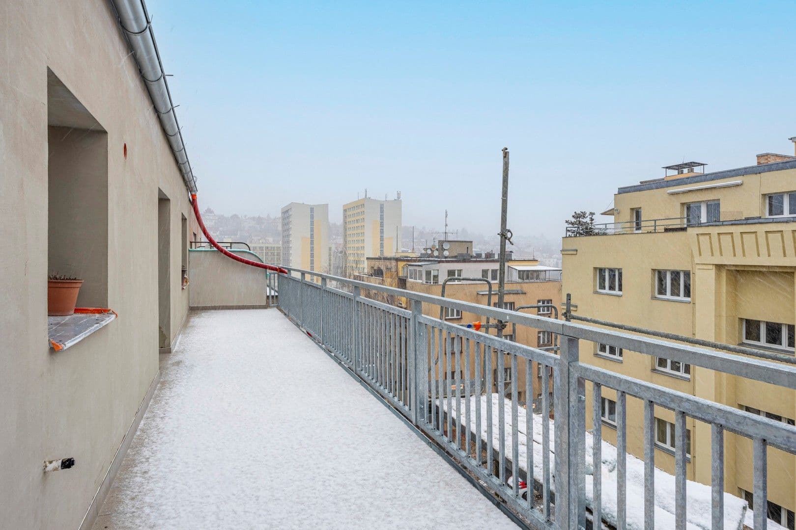 Pronájem bytu 2+kk 45 m², Mládeže, Praha, Praha Pronájem bytu 2+kk 45 m², Mládeže, Praha, Praha