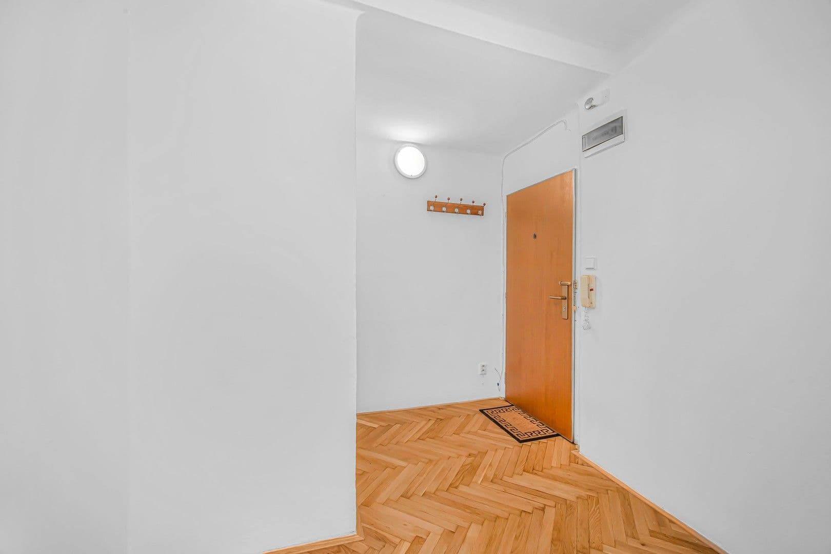 Pronájem bytu 2+kk 45 m², Mládeže, Praha, Praha Pronájem bytu 2+kk 45 m², Mládeže, Praha, Praha