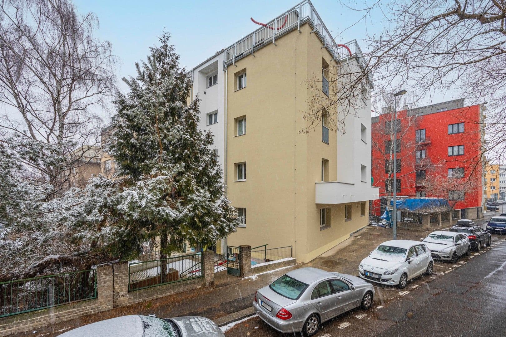 Pronájem bytu 2+kk 45 m², Mládeže, Praha, Praha Pronájem bytu 2+kk 45 m², Mládeže, Praha, Praha