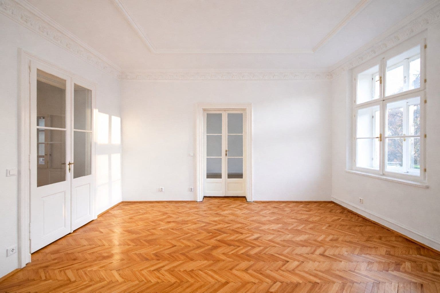 Prodej bytu 2+1 94 m², Karlínské náměstí, Praha, Praha Prodej bytu 2+1 94 m², Karlínské náměstí, Praha, Praha