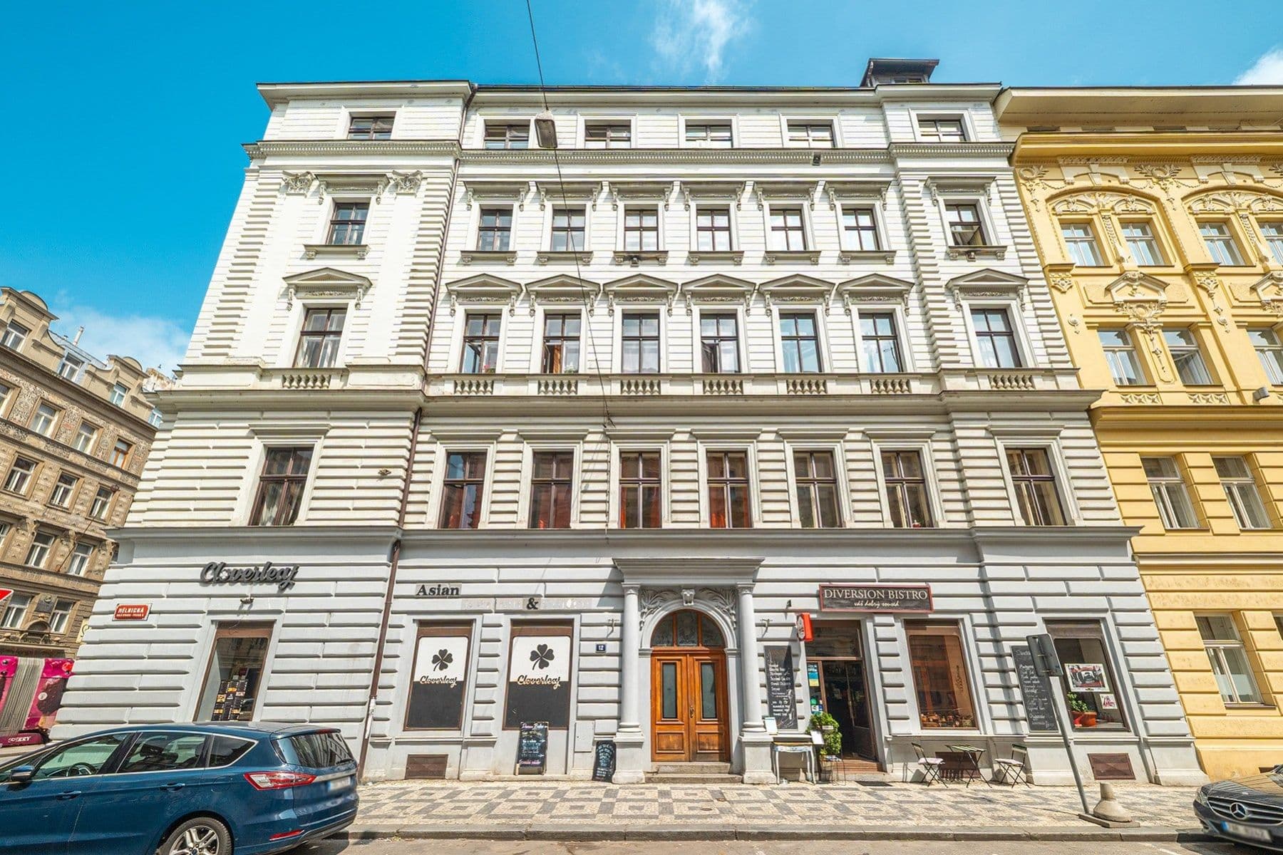 Prodej bytu 3+1 139 m², Mělnická, Praha, Praha Prodej bytu 3+1 139 m², Mělnická, Praha, Praha