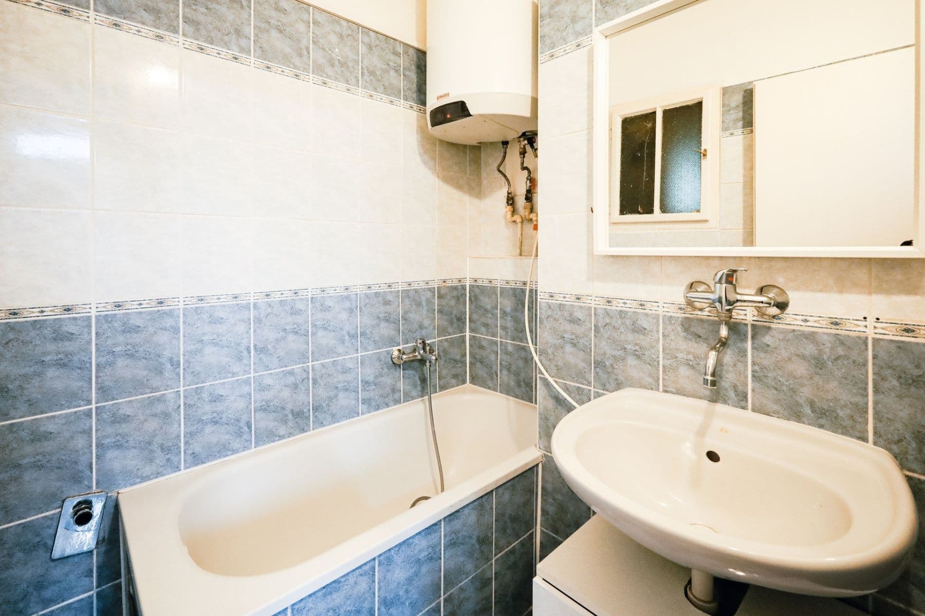 Prodej bytu 2+kk 40 m², Vosmíkových, Praha, Praha Prodej bytu 2+kk 40 m², Vosmíkových, Praha, Praha