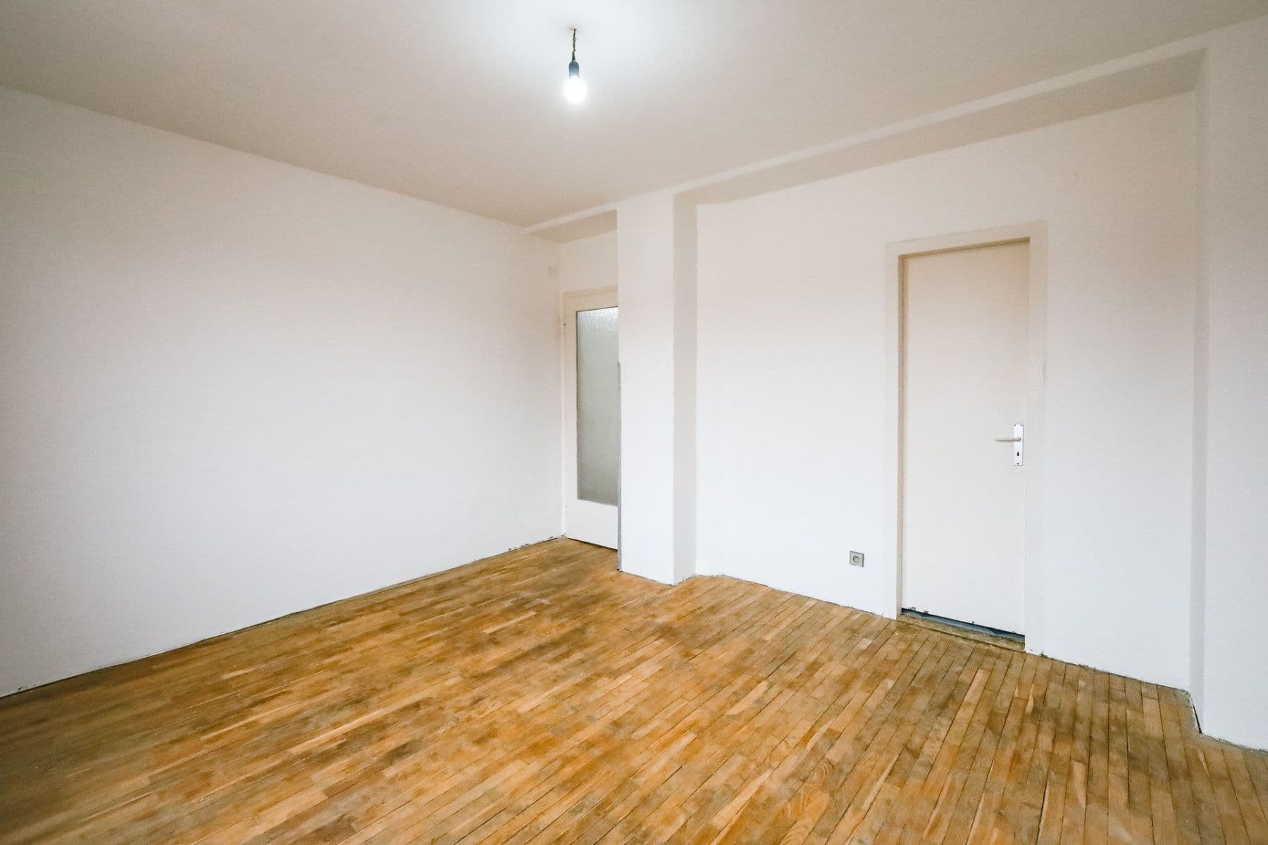 Prodej bytu 2+kk 40 m², Vosmíkových, Praha, Praha Prodej bytu 2+kk 40 m², Vosmíkových, Praha, Praha