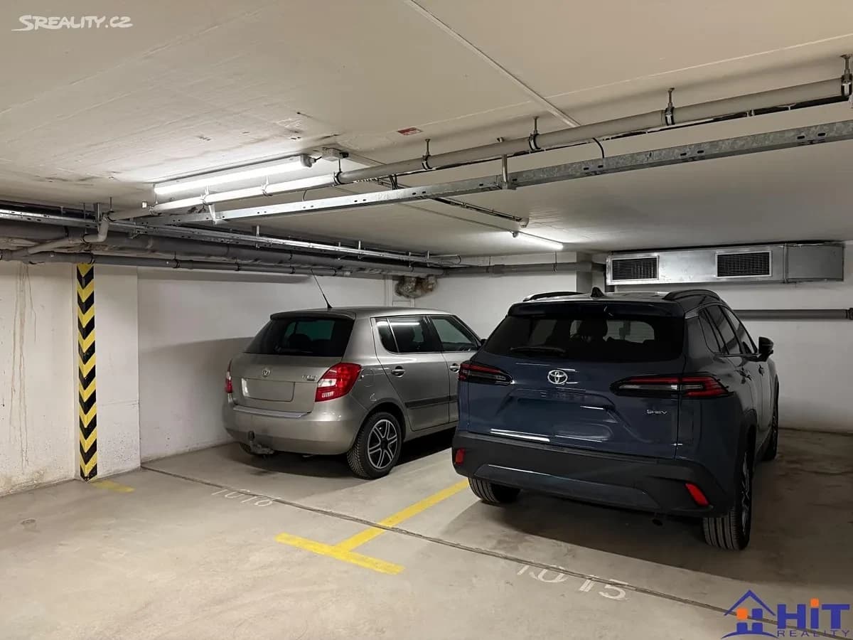 Pronájem garáže 13 m², Högerova, Praha, Praha Pronájem garáže 13 m², Högerova, Praha, Praha