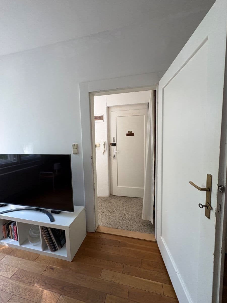Pronájem bytu 2+kk 38 m², U Kněžské louky, Praha, Praha Pronájem bytu 2+kk 38 m², U Kněžské louky, Praha, Praha
