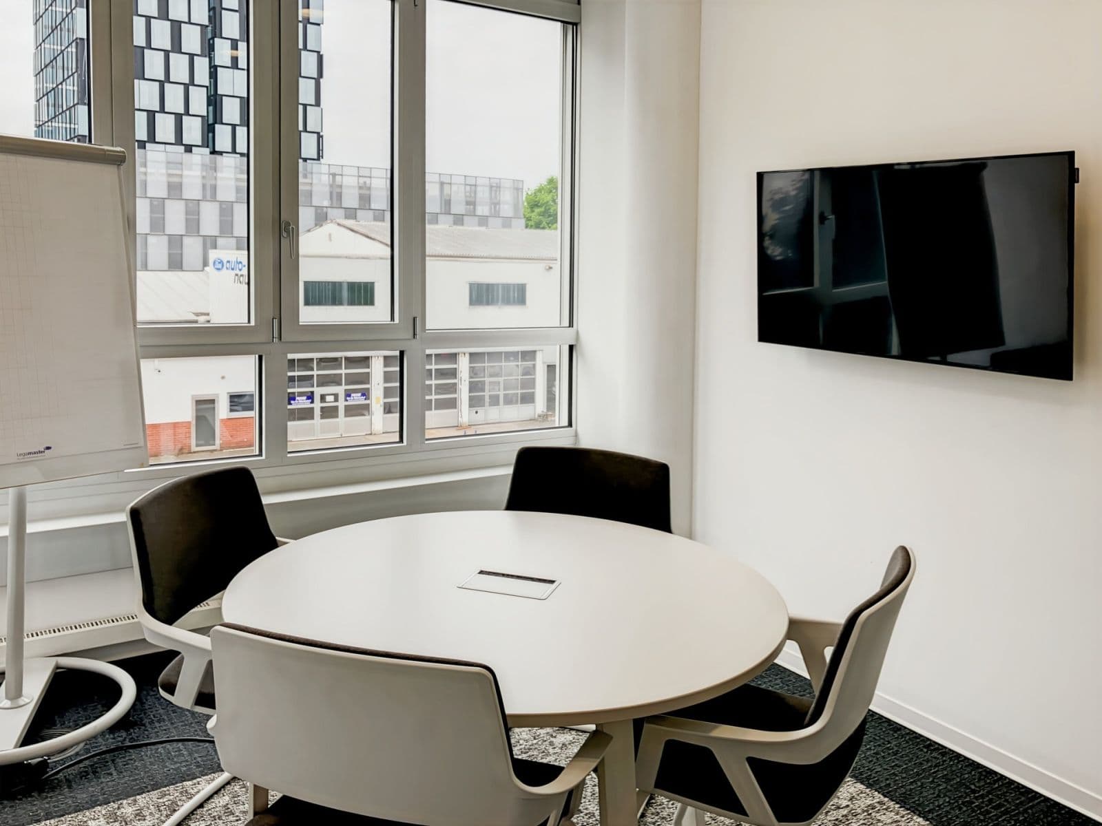 Pronájem kanceláře 570 m², Mergenthaler Allee 15-21, Eschborn, Hessen Pronájem kanceláře 570 m², Mergenthaler Allee 15-21, Eschborn, Hessen