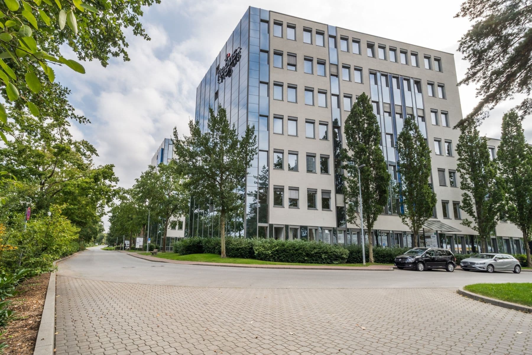 Pronájem kanceláře 639 m², Südwestpark 67, Nuremberg, Bavorsko Pronájem kanceláře 639 m², Südwestpark 67, Nuremberg, Bavorsko