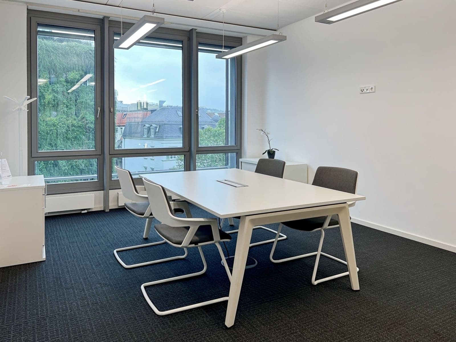 Pronájem kanceláře 1.312 m², Rotebuehlplatz 23, Stuttgart, Bádensko-Württembersko Pronájem kanceláře 1.312 m², Rotebuehlplatz 23, Stuttgart, Bádensko-Württembersko