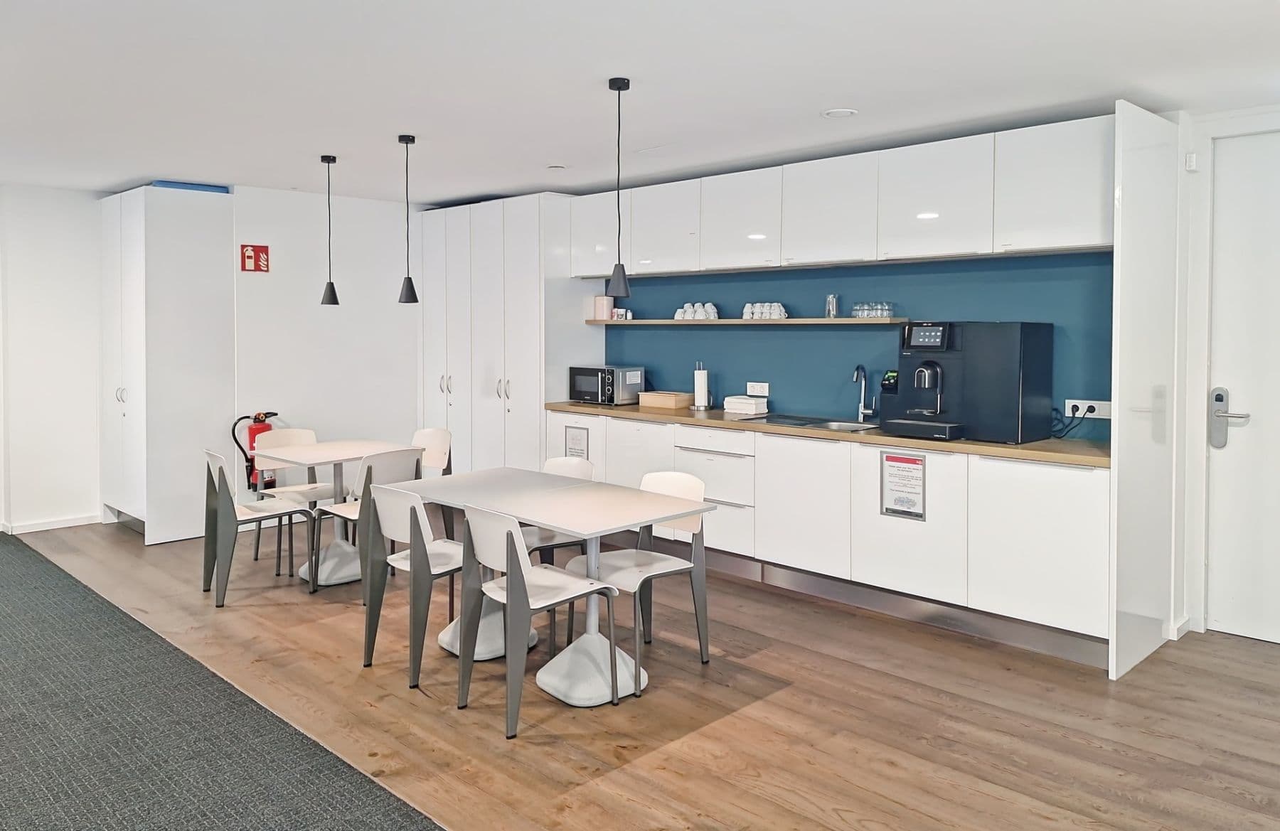 Pronájem kanceláře 1.601 m², Veritaskai 8, Hamburg, Hamburg Pronájem kanceláře 1.601 m², Veritaskai 8, Hamburg, Hamburg