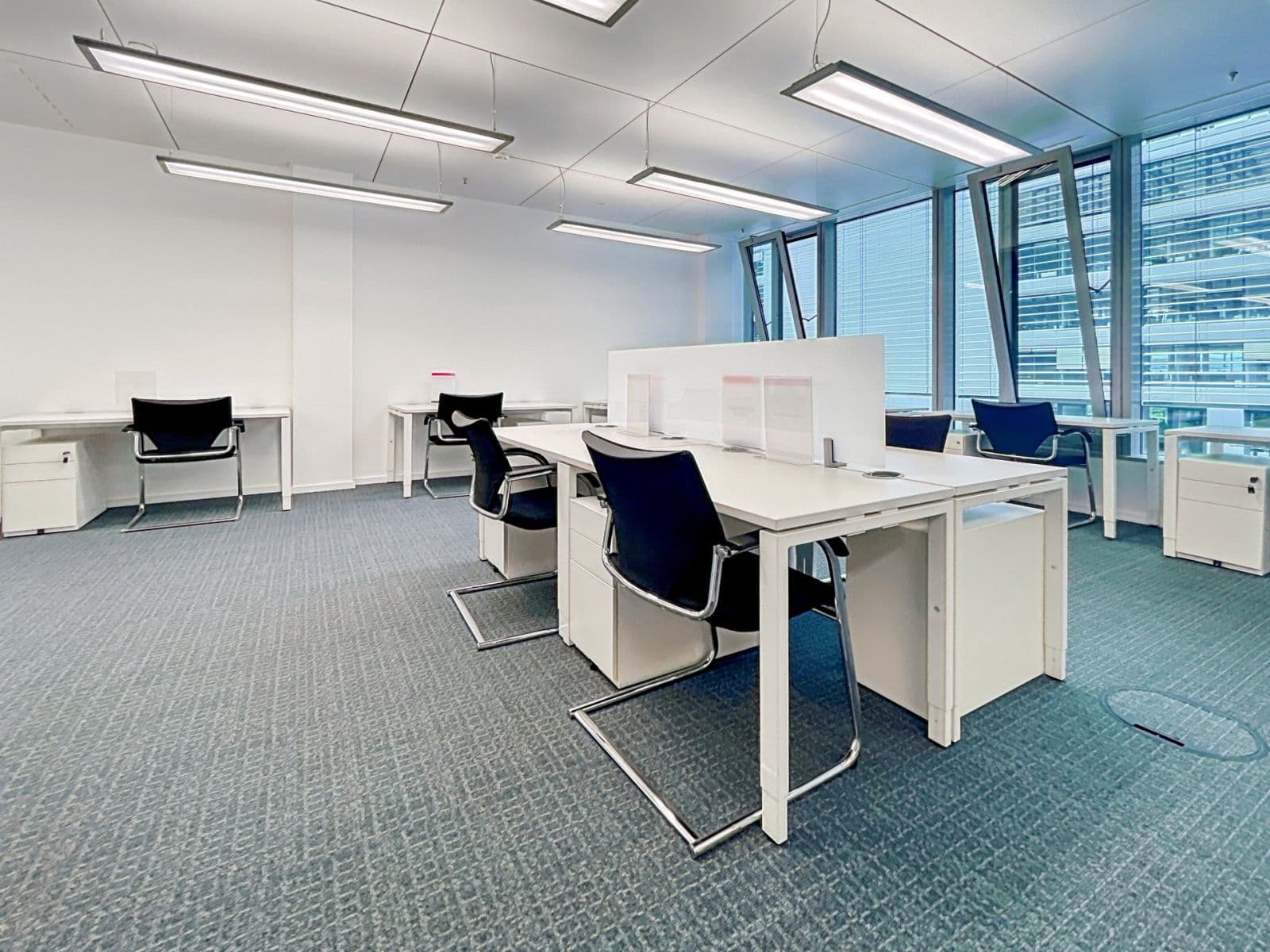Pronájem kanceláře 4.617 m², Am Flughafen 12, Frankfurt, Hessen Pronájem kanceláře 4.617 m², Am Flughafen 12, Frankfurt, Hessen