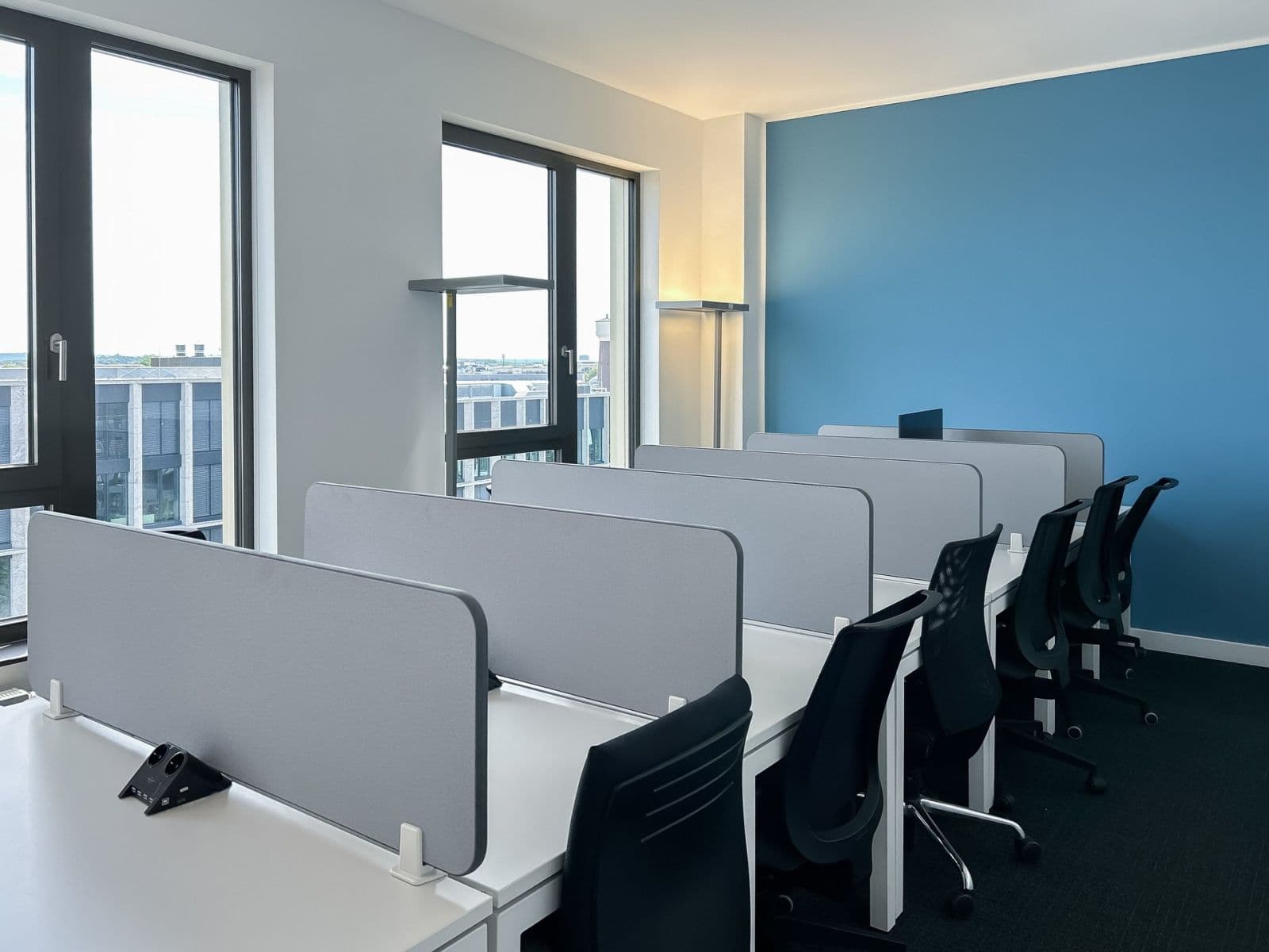 Pronájem kanceláře 915 m², Erna-Scheffler-Straße 1a, Köln, Severní Porýní-Vestfálsko Pronájem kanceláře 915 m², Erna-Scheffler-Straße 1a, Köln, Severní Porýní-Vestfálsko
