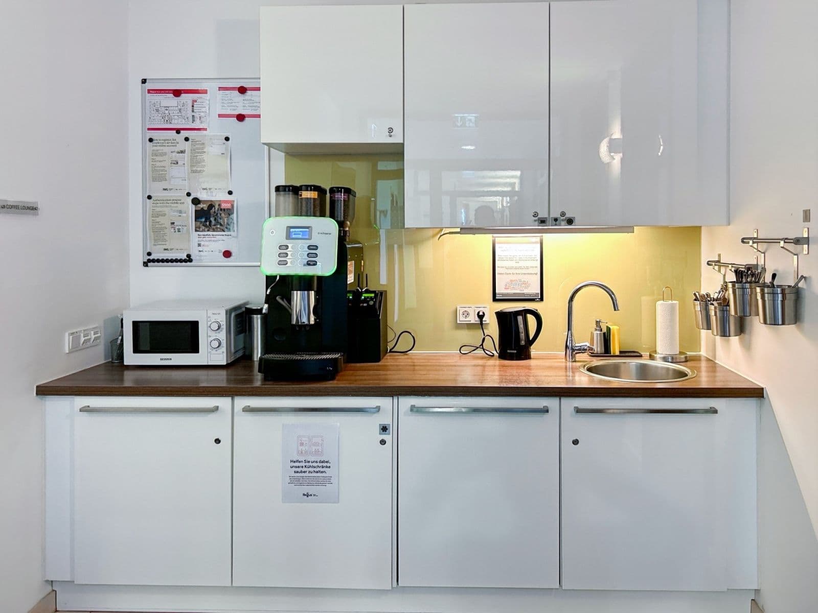Pronájem kanceláře 915 m², Erna-Scheffler-Straße 1a, Köln, Severní Porýní-Vestfálsko Pronájem kanceláře 915 m², Erna-Scheffler-Straße 1a, Köln, Severní Porýní-Vestfálsko