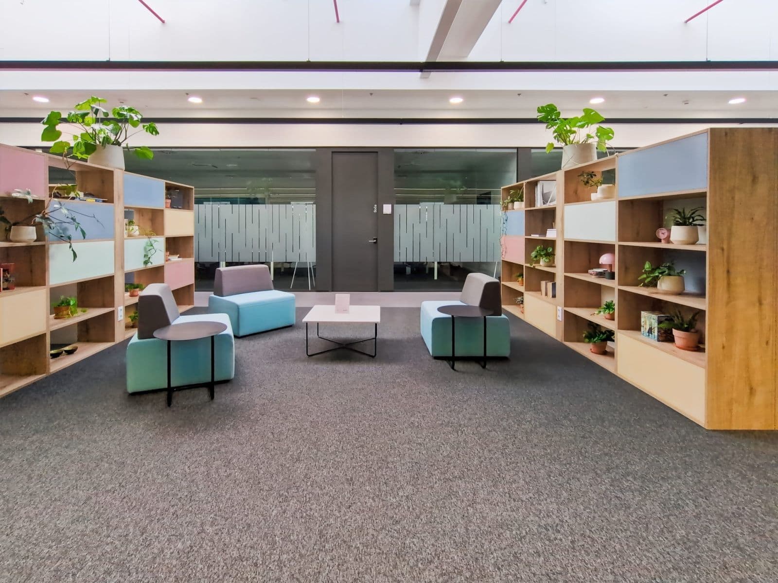 Pronájem kanceláře 1.408 m², Viktring KG72175 St. Ruprecht bei Klagenfurt Parzelle Nr. 900/4, Klagenfurt am Wörthersee, Korutany Pronájem kanceláře 1.408 m², Viktring KG72175 St. Ruprecht bei Klagenfurt Parzelle Nr. 900/4, Klagenfurt am Wörthersee, Korutany