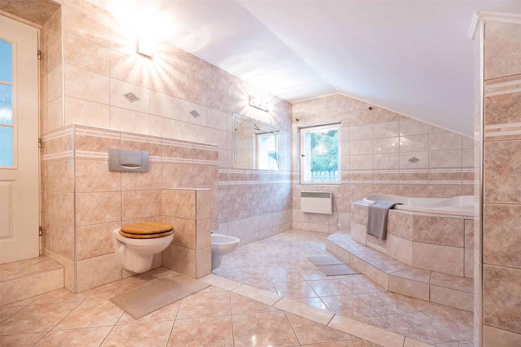 Prodej domu 365 m², pozemek 1.400 m², Merklín, Karlovarský kraj Prodej domu 365 m², pozemek 1.400 m², Merklín, Karlovarský kraj