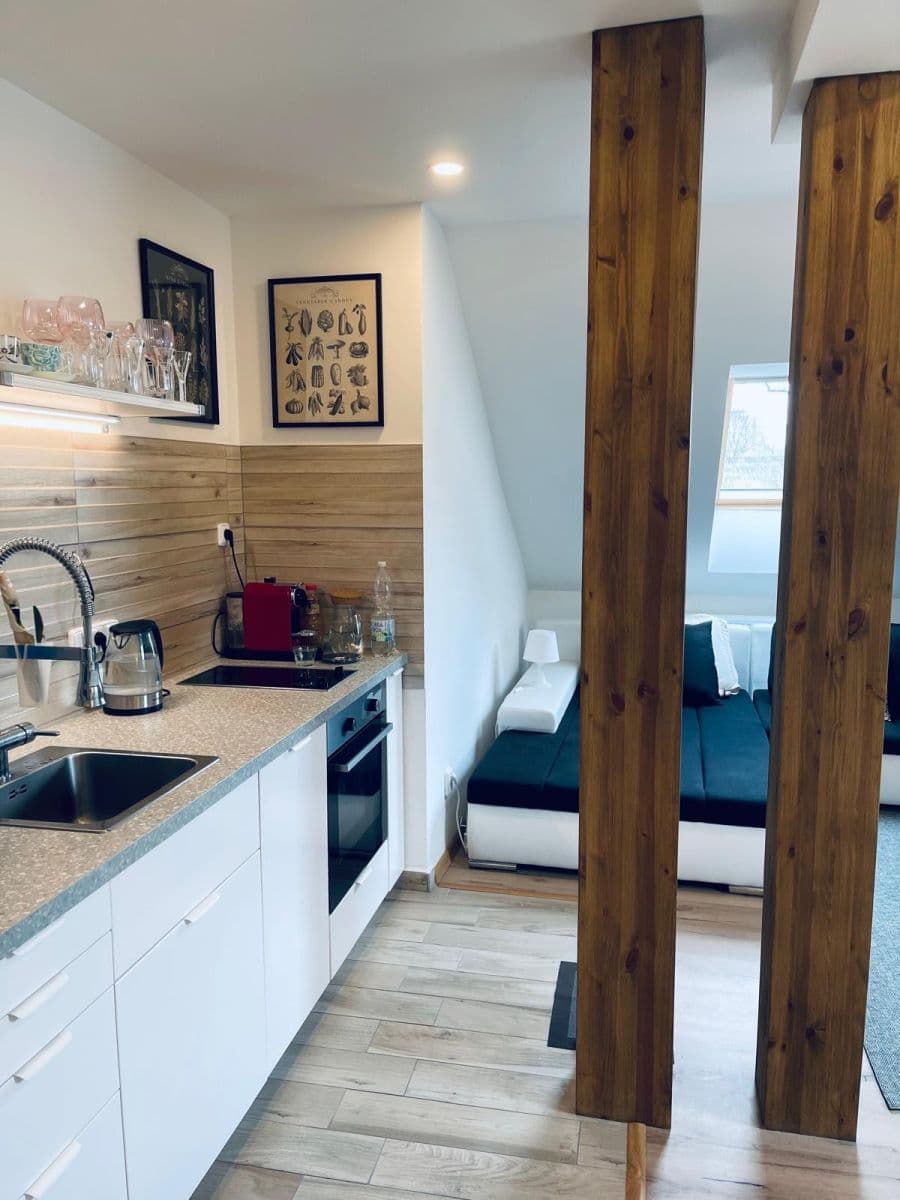 Pronájem bytu 2+kk 60 m², Ouvalova, Slaný, Středočeský kraj Pronájem bytu 2+kk 60 m², Ouvalova, Slaný, Středočeský kraj