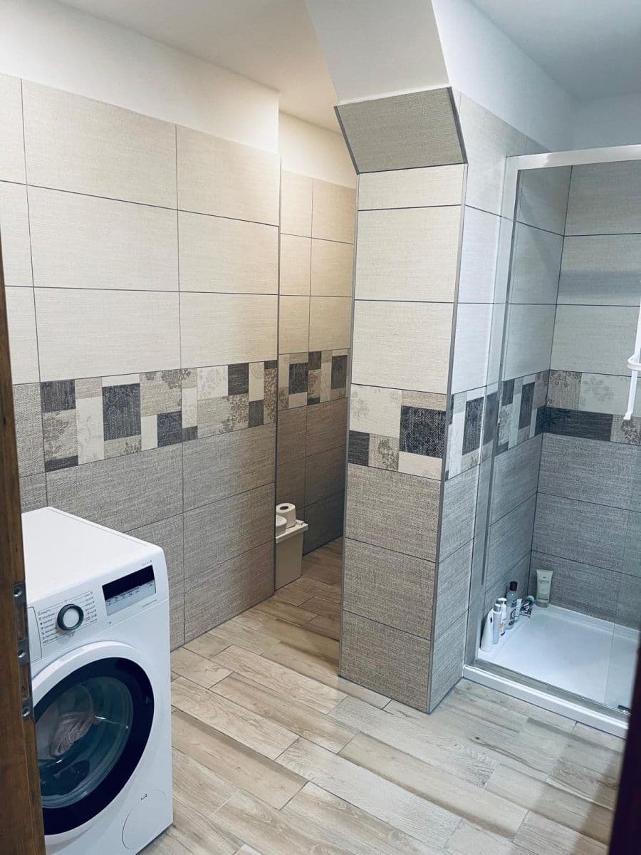 Pronájem bytu 2+kk 60 m², Ouvalova, Slaný, Středočeský kraj Pronájem bytu 2+kk 60 m², Ouvalova, Slaný, Středočeský kraj