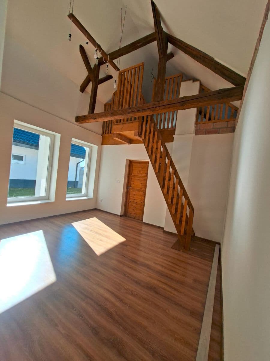 Prodej domu 108 m², pozemek 362 m², Šoporňa, Trnavský kraj Prodej domu 108 m², pozemek 362 m², Šoporňa, Trnavský kraj