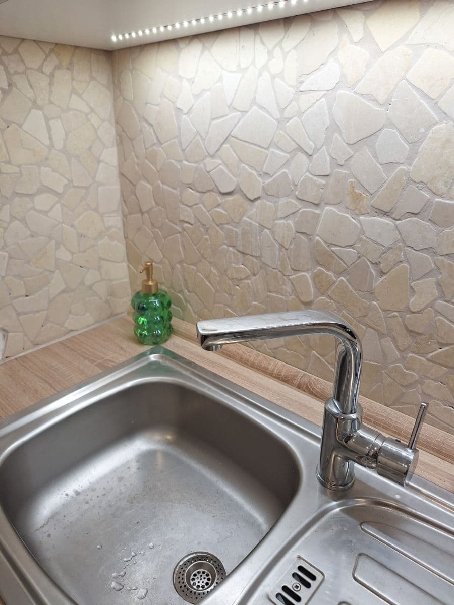 Prodej kanceláře 24 m², Tolstého, Jihlava, Kraj Vysočina Prodej kanceláře 24 m², Tolstého, Jihlava, Kraj Vysočina