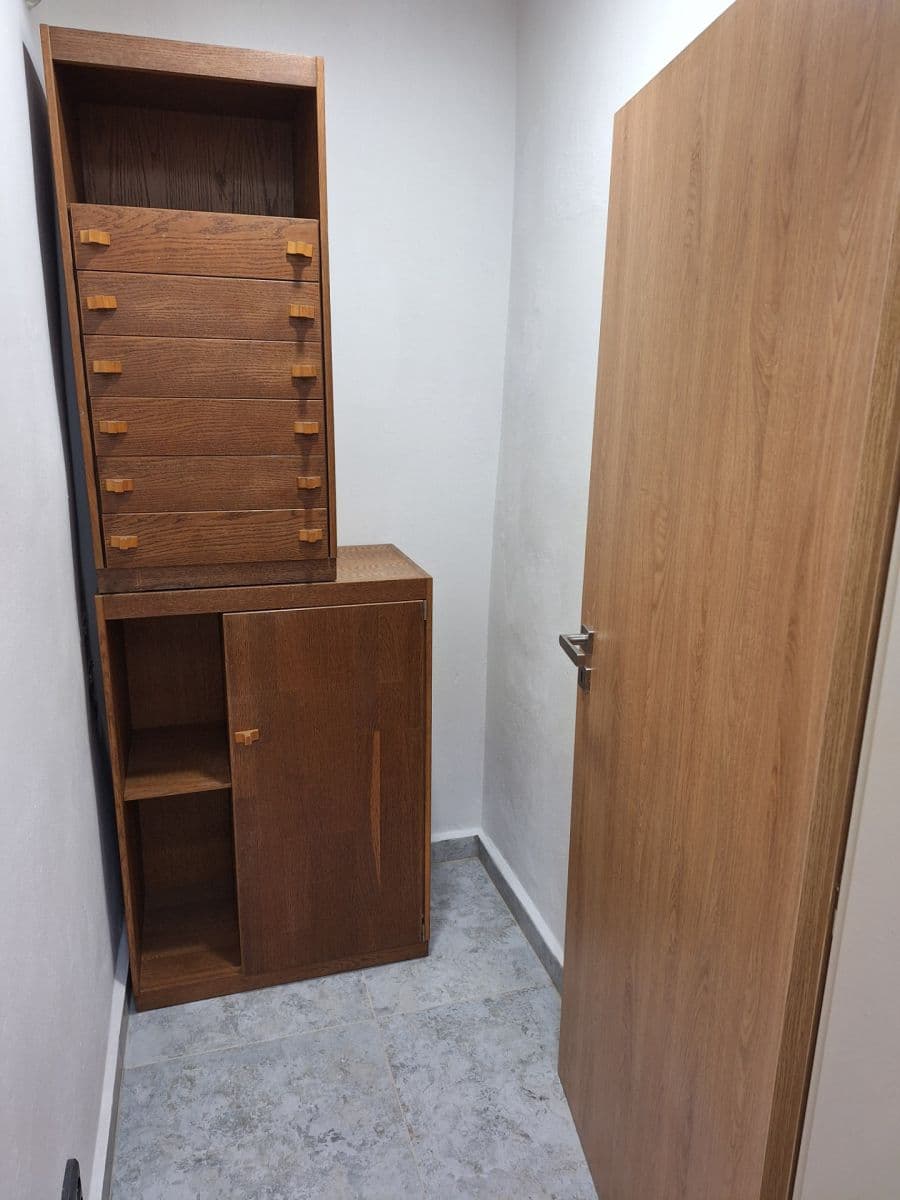 Prodej kanceláře 24 m², Tolstého, Jihlava, Kraj Vysočina Prodej kanceláře 24 m², Tolstého, Jihlava, Kraj Vysočina