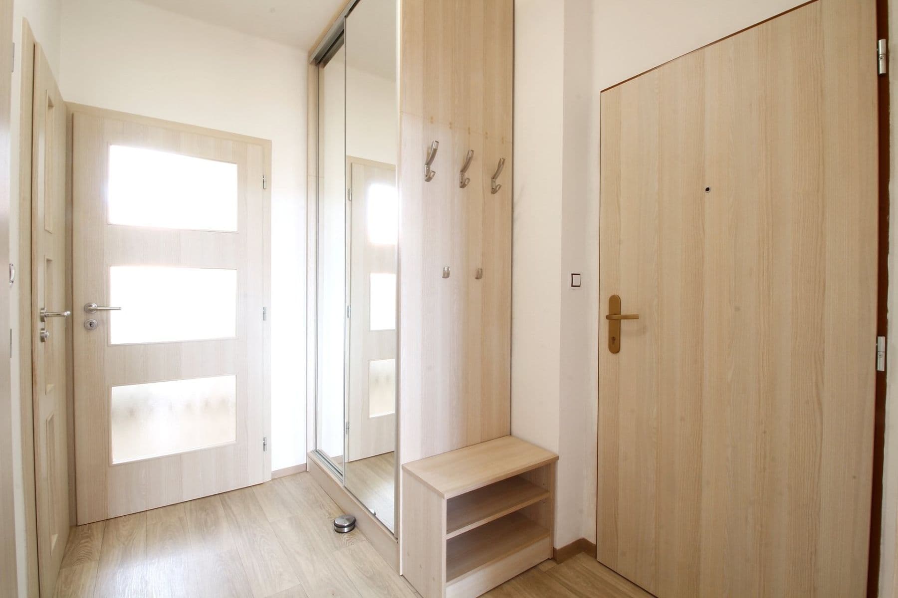 Pronájem bytu 3+kk 68 m², třída Osvobození, Příbram, Středočeský kraj Pronájem bytu 3+kk 68 m², třída Osvobození, Příbram, Středočeský kraj