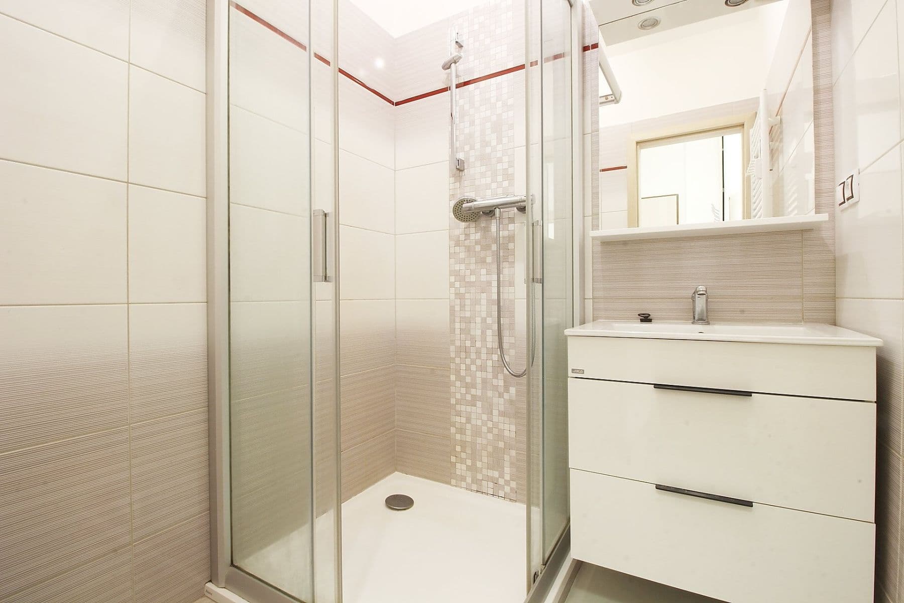Pronájem bytu 3+kk 68 m², třída Osvobození, Příbram, Středočeský kraj Pronájem bytu 3+kk 68 m², třída Osvobození, Příbram, Středočeský kraj