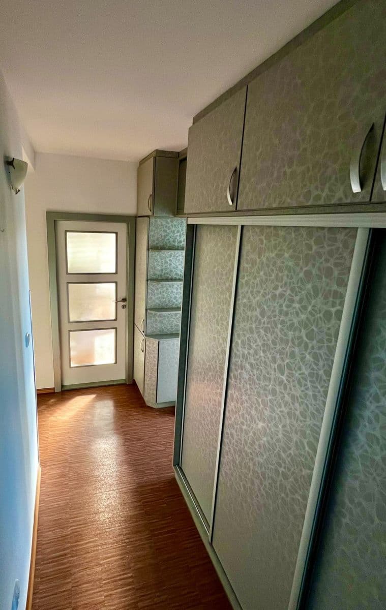 Prodej bytu 3+1 80 m², Bulharská, Nový Jičín, Moravskoslezský kraj Prodej bytu 3+1 80 m², Bulharská, Nový Jičín, Moravskoslezský kraj