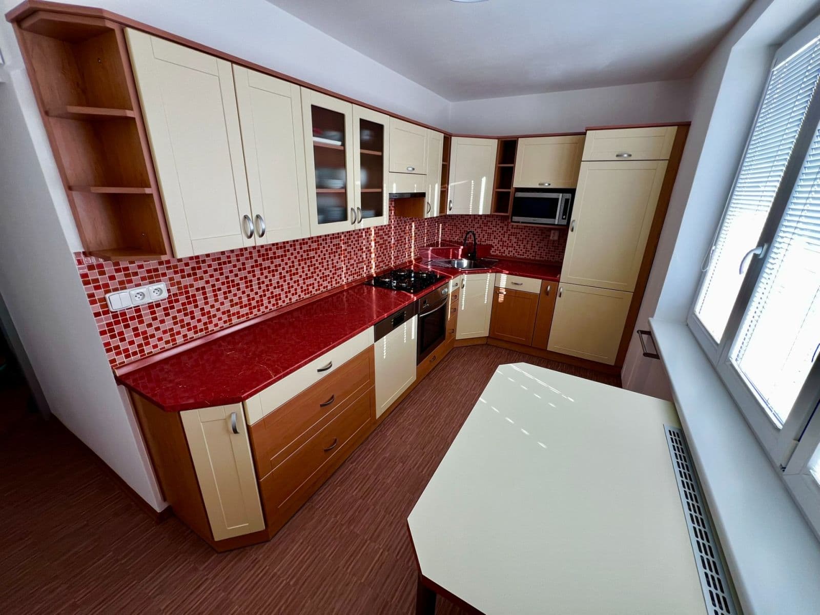 Prodej bytu 3+1 80 m², Bulharská, Nový Jičín, Moravskoslezský kraj Prodej bytu 3+1 80 m², Bulharská, Nový Jičín, Moravskoslezský kraj