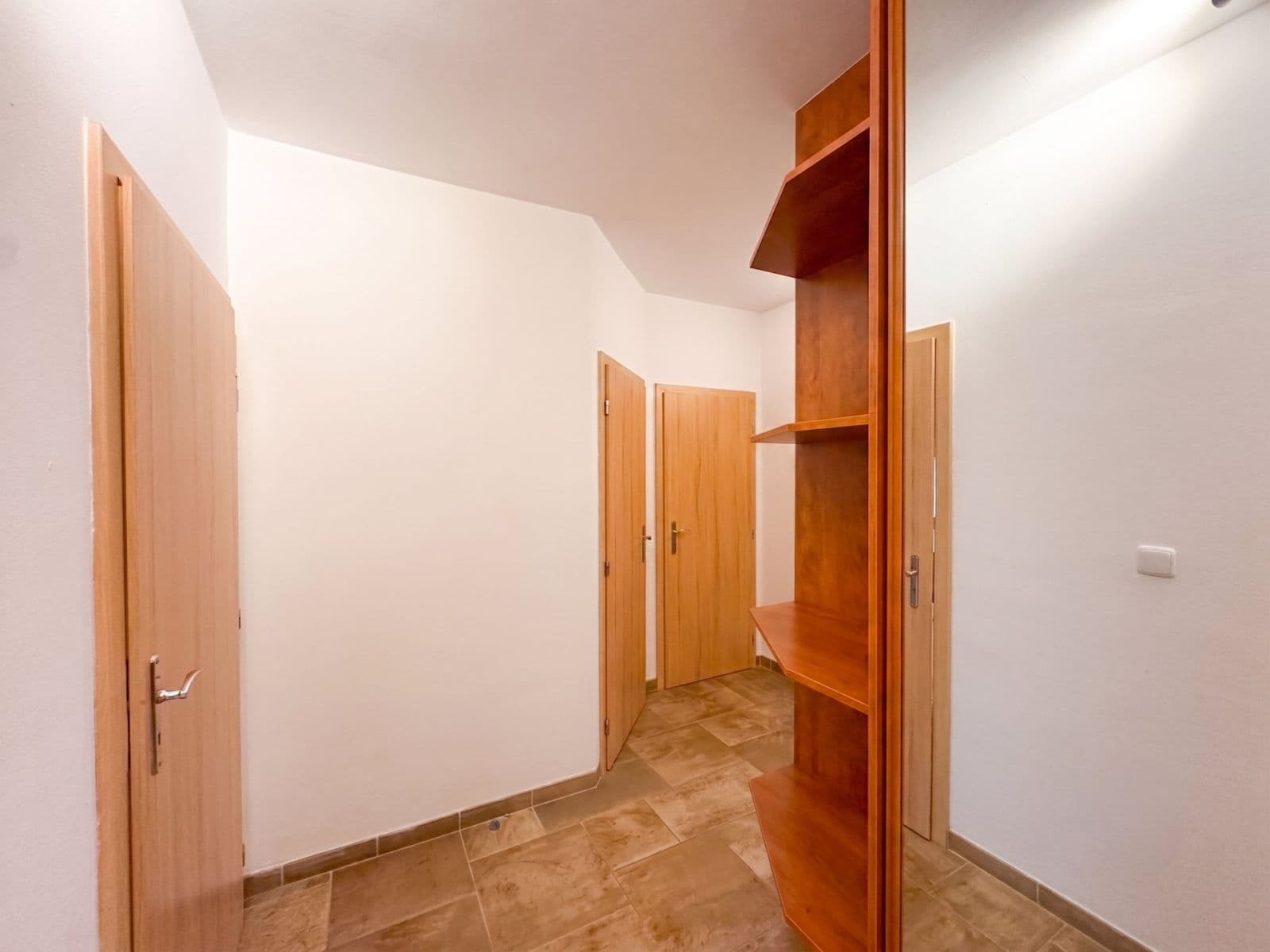 Pronájem bytu 3+kk 69 m², Nad Paloučkem, Beroun, Středočeský kraj Pronájem bytu 3+kk 69 m², Nad Paloučkem, Beroun, Středočeský kraj