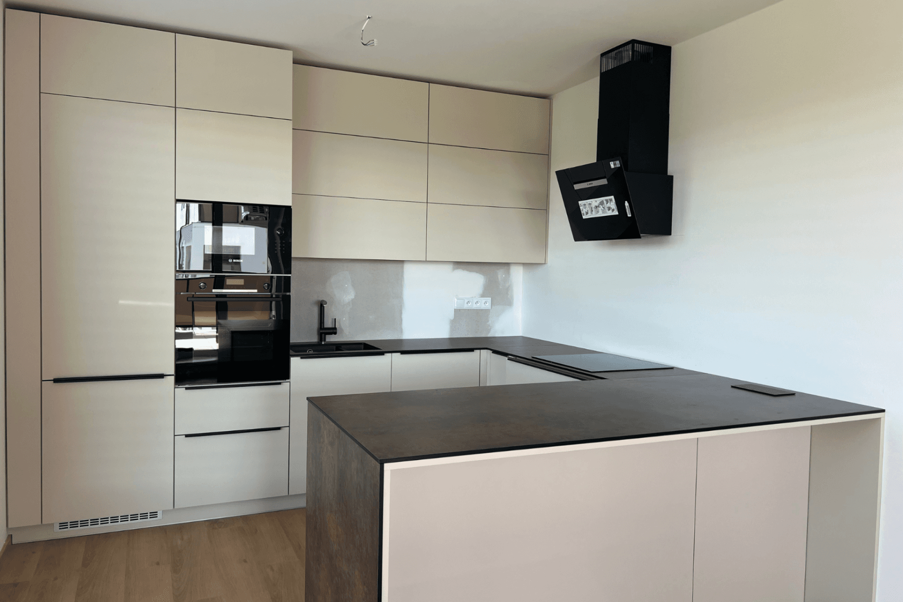 Pronájem bytu 2+kk 60 m², Modřínová, Třebíč, Kraj Vysočina Pronájem bytu 2+kk 60 m², Modřínová, Třebíč, Kraj Vysočina