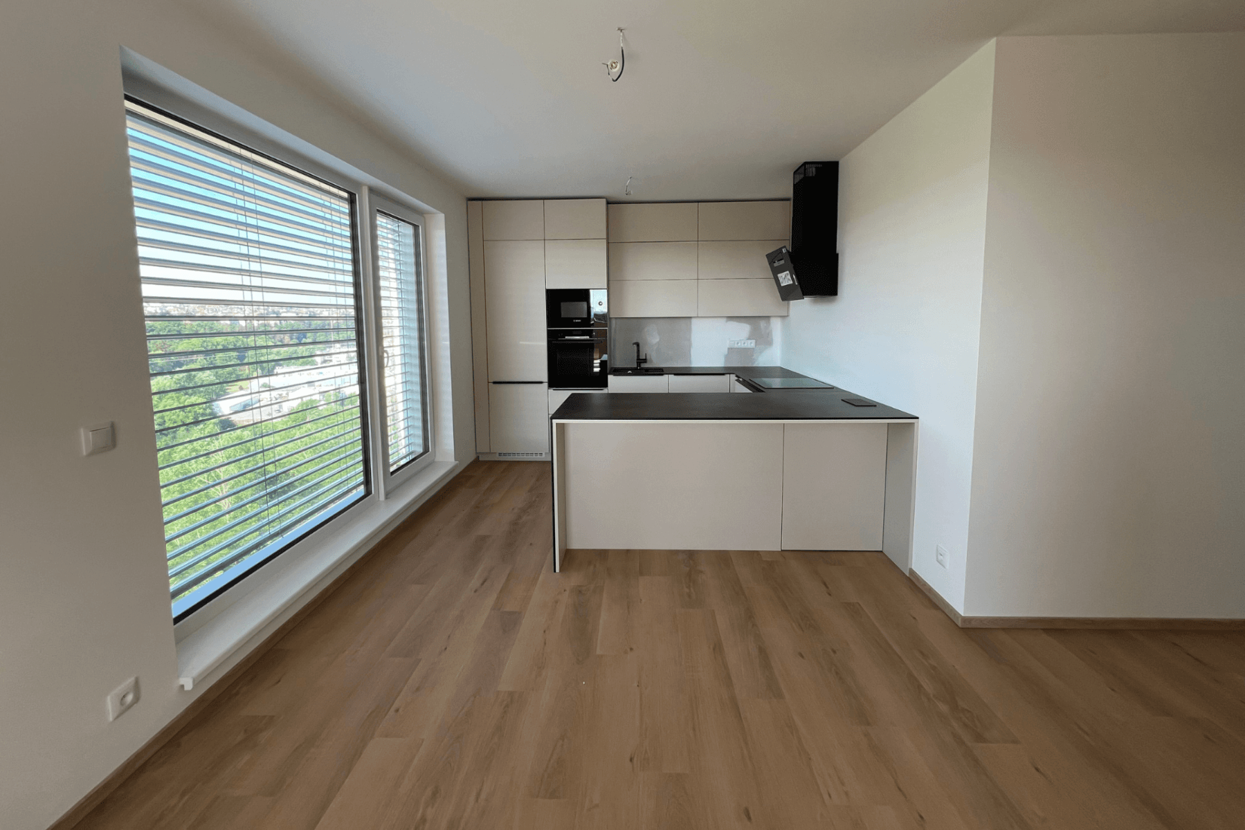 Pronájem bytu 2+kk 60 m², Modřínová, Třebíč, Kraj Vysočina Pronájem bytu 2+kk 60 m², Modřínová, Třebíč, Kraj Vysočina