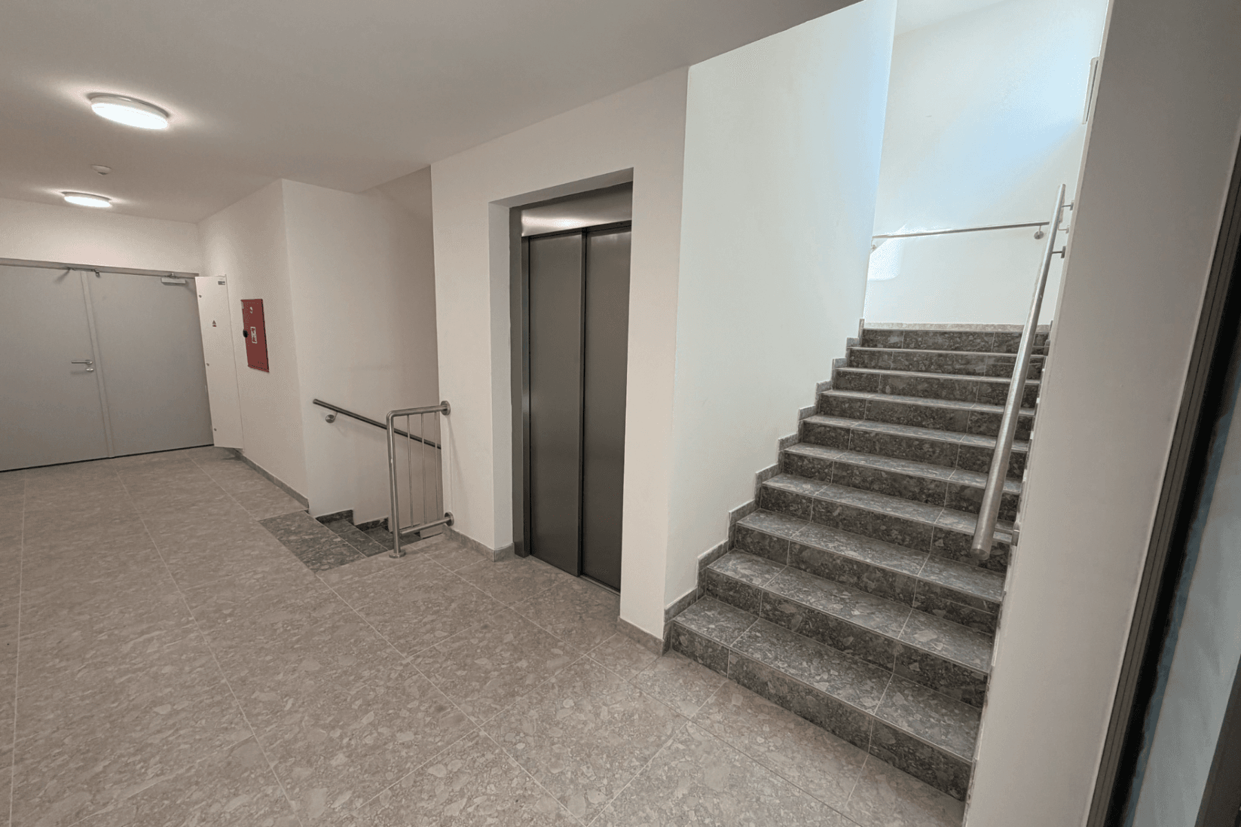 Pronájem bytu 2+kk 60 m², Modřínová, Třebíč, Kraj Vysočina Pronájem bytu 2+kk 60 m², Modřínová, Třebíč, Kraj Vysočina
