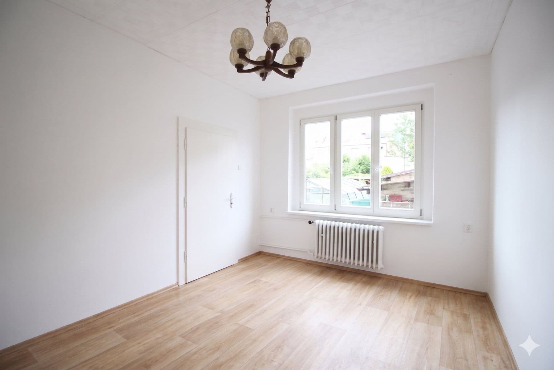 Pronájem bytu 4+kk 90 m², Barrandova, Kladno, Středočeský kraj Pronájem bytu 4+kk 90 m², Barrandova, Kladno, Středočeský kraj