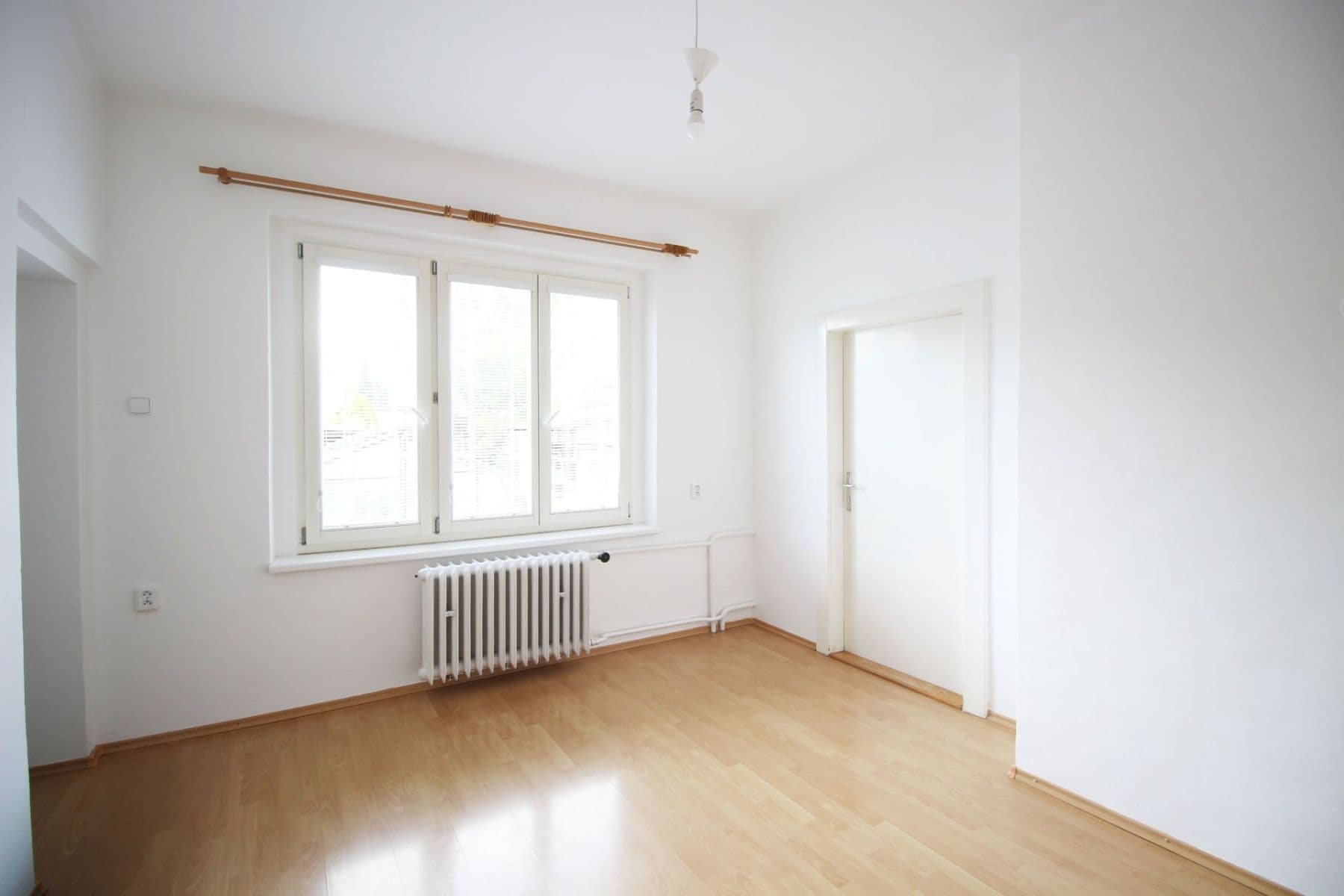 Pronájem bytu 4+kk 90 m², Barrandova, Kladno, Středočeský kraj Pronájem bytu 4+kk 90 m², Barrandova, Kladno, Středočeský kraj
