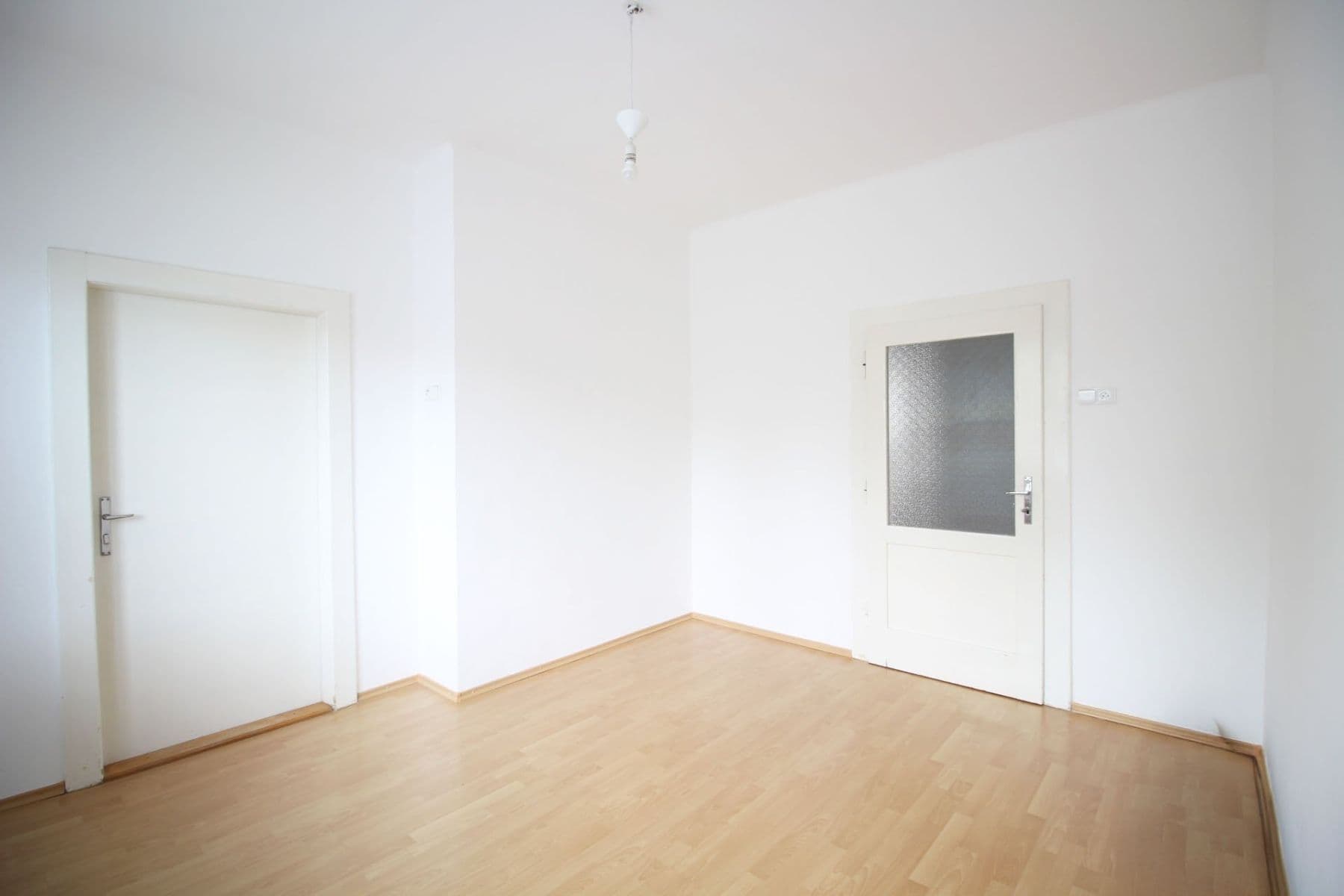 Pronájem bytu 4+kk 90 m², Barrandova, Kladno, Středočeský kraj Pronájem bytu 4+kk 90 m², Barrandova, Kladno, Středočeský kraj